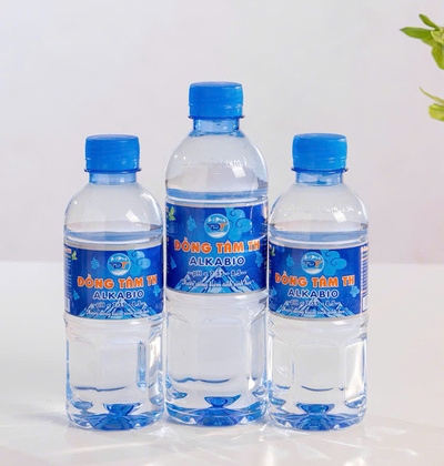 Nước khoáng tự nhiên đóng chai 300 ml